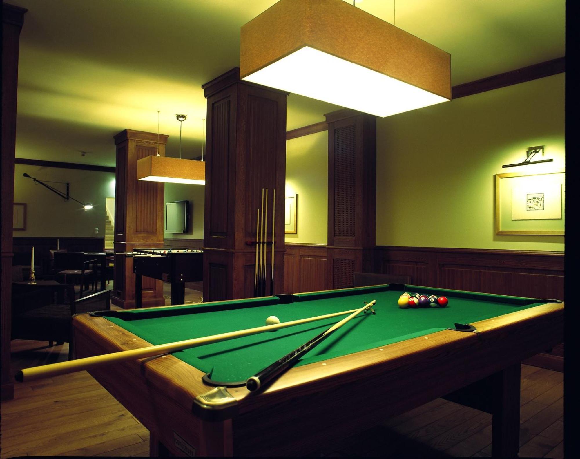 Hotel Pacsirta ソバタ エクステリア 写真